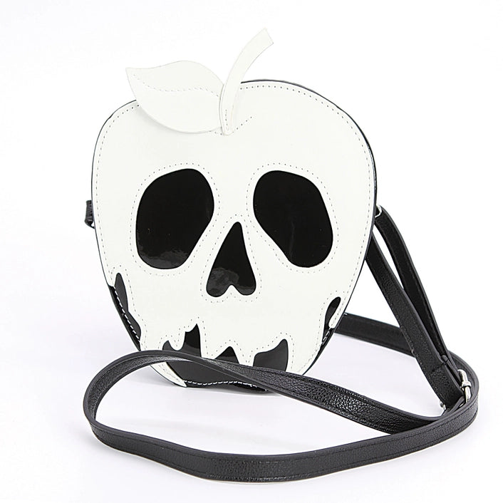 Front of the purse against a white background