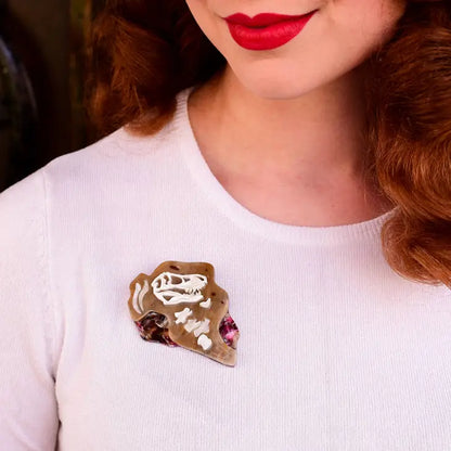 Model wearing brooch